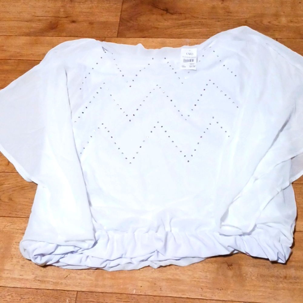 Cato White Batwing Shirt size 18-20W